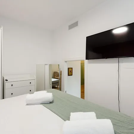 Apartment Insubria Park - Pastel Color Apartment!