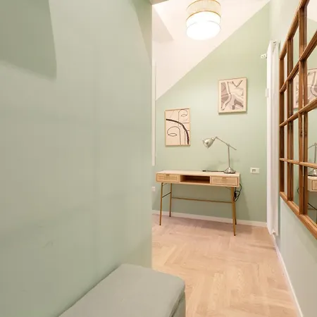 Apartment Insubria Park - Pastel Color Apartment! *